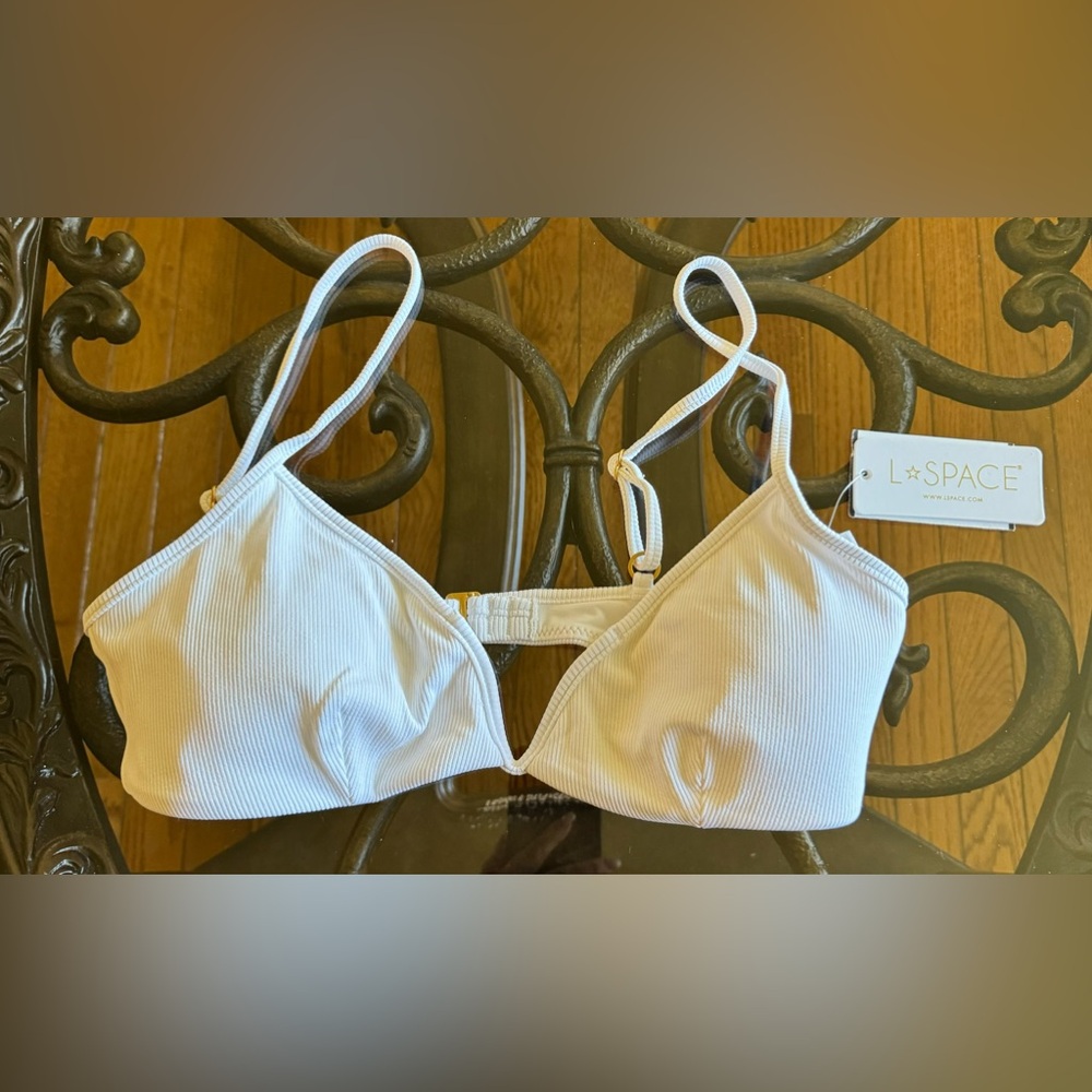 BS#7. L SPACE
HELENA-SANDY BIKINI TOP LARGE NWT - Picture 4 of 5